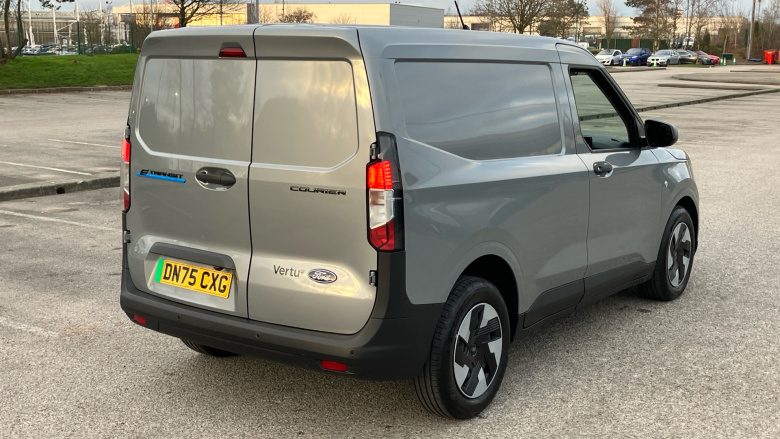 Ford Transit Courier E-Transit Courier 100kW 43kWh Trend Van Auto